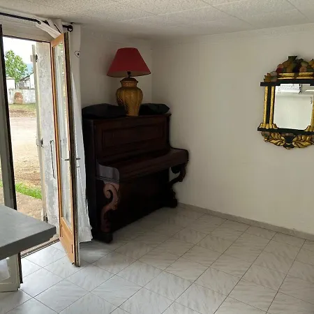 2 Bedrooms In The Countryside *